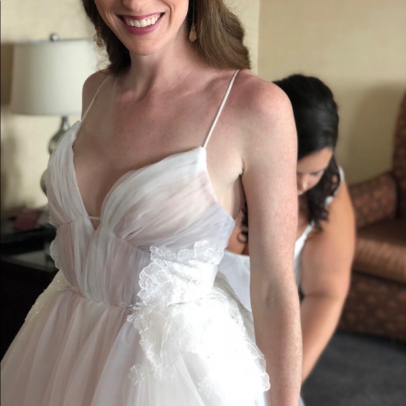 Hayley Paige Hawthorne Gown size 4 - Picture 7 of 8